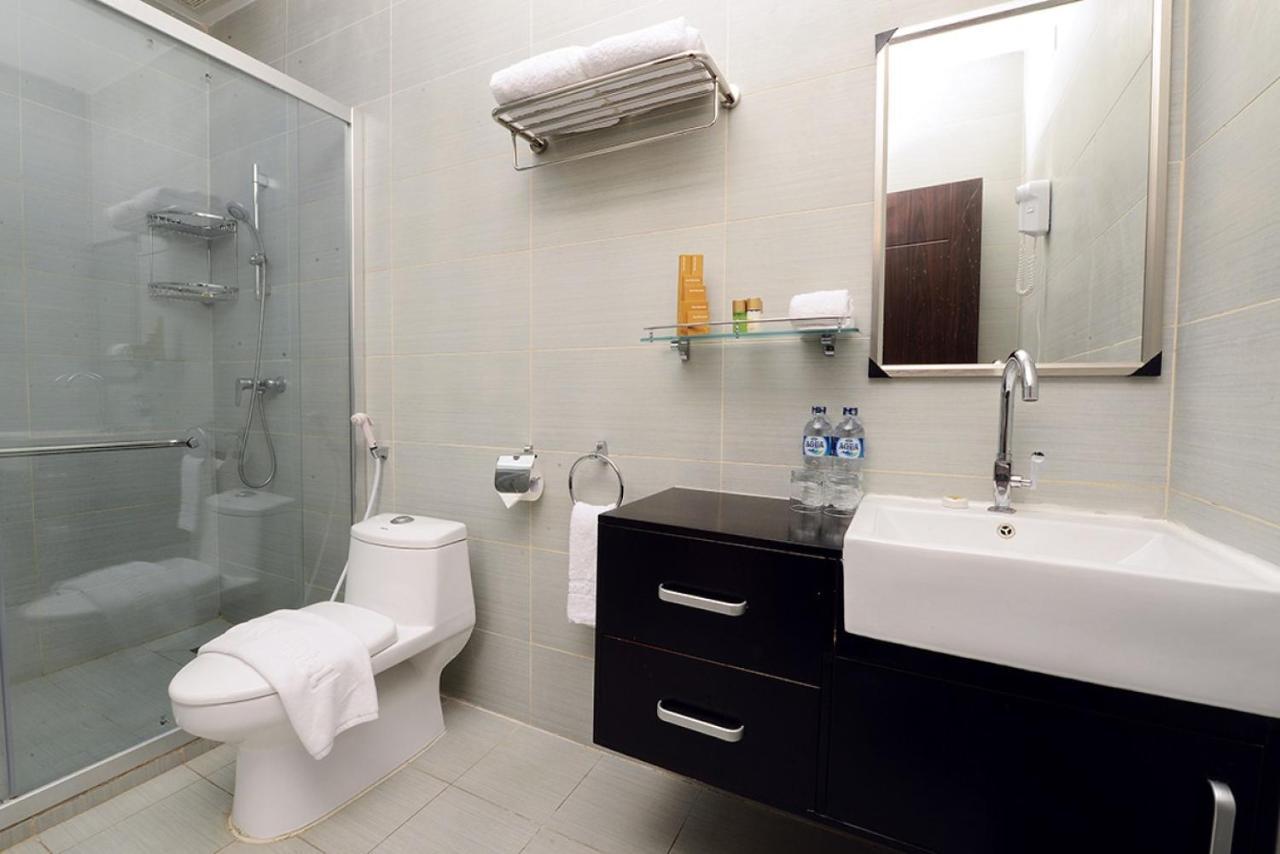 Timor Plaza Hotel & Apartments Дили Экстерьер фото
