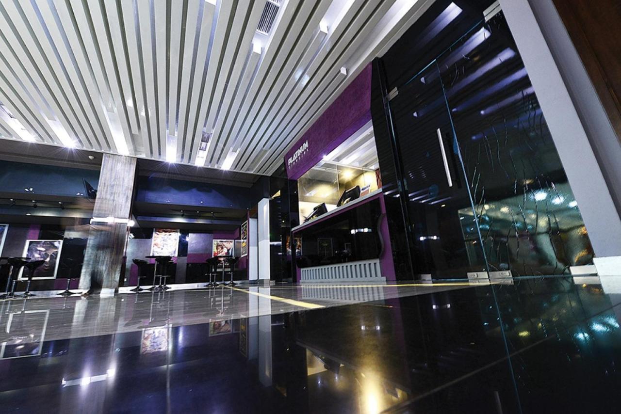 Timor Plaza Hotel & Apartments Дили Экстерьер фото